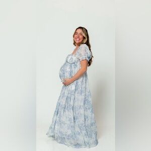 Worth Collective - OLIVIA maxi Light Blue Floral dress - bump friendly/maternity